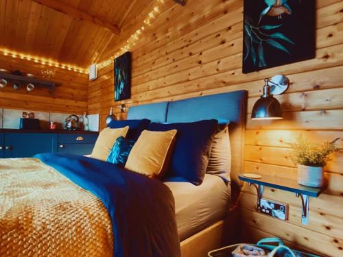 Arnold House | Sunset Lodge