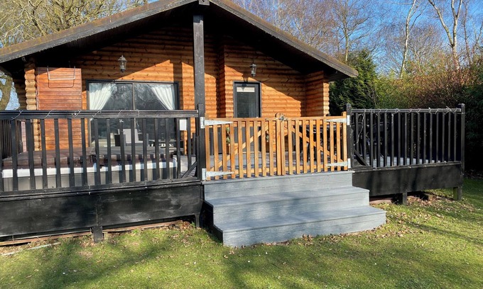 Tattershall Cottage | Sunset Lodge