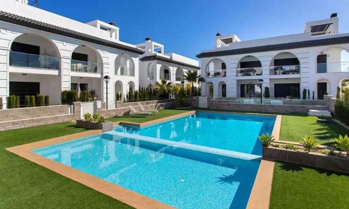 Quesada Apartment | Sunset Paradise - Sleeps 4 Pool Terrace & Views