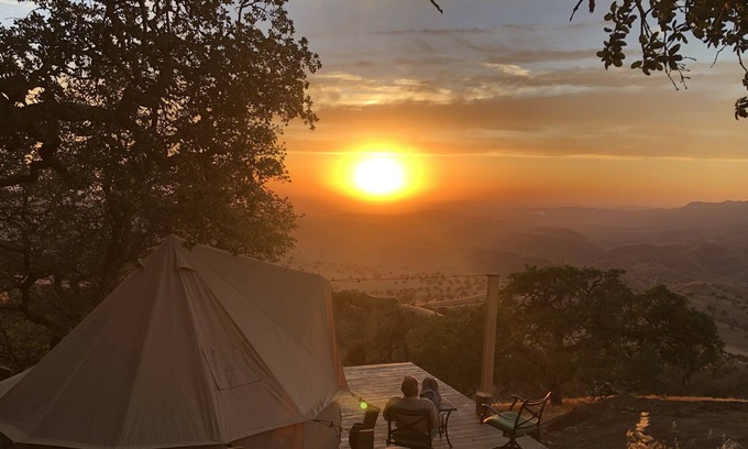 Keene House | Sunsets, Railways, Mountains, Fresh Air and Star-filled Night Skies