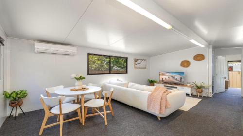 Umina Beach House | Sunshine Cottage Umina Beach