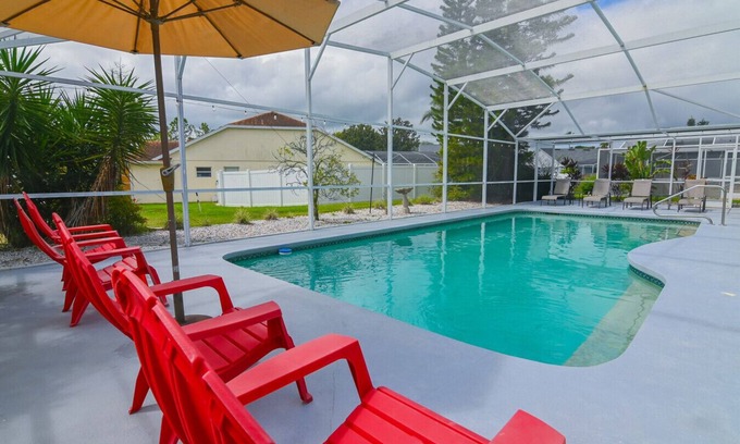 Loma Vista House | Sunshine Serenity Villa – 4BR Davenport Home with Private Pool near Disney