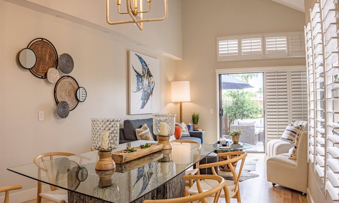 Carmel Valley House | Sunstream Townhome - 2 pools & hot tubs, BBQs, Tennis, Fitness Room, & Walkable