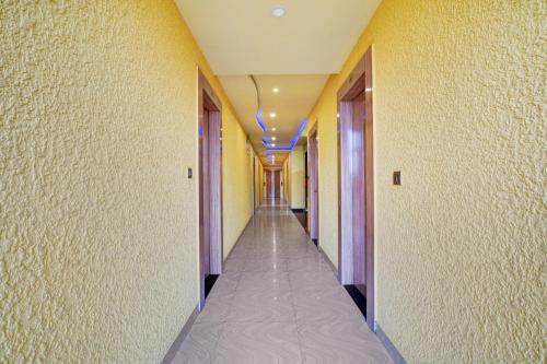 Kushalnagar Hotel | Super Collection O Kushal Nagar Near KSRTC Bus Stand