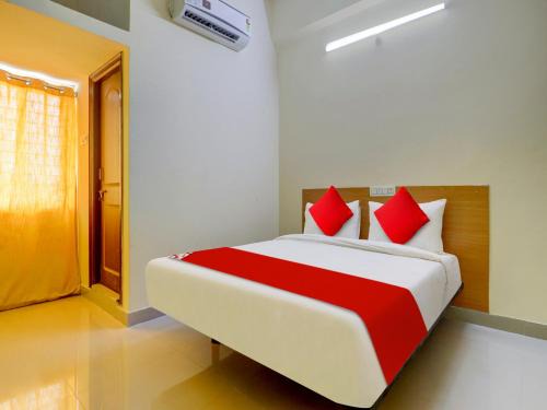 Hyderabad Hotel | Super Collection O RBS NFC Road
