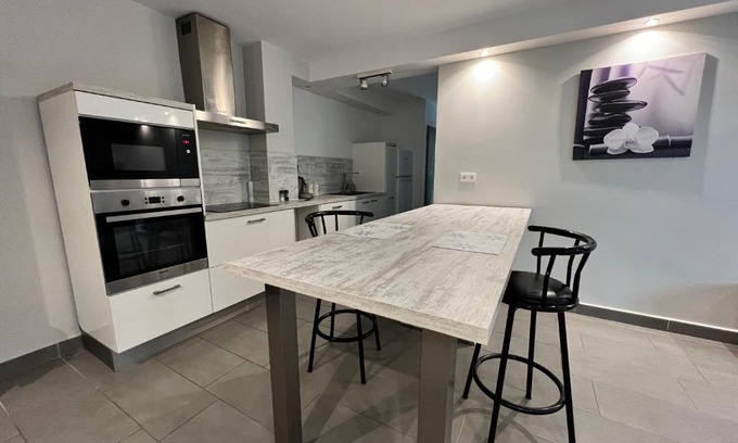 Saint-Eloi Apartment | Super T2 avec parking à disposition !