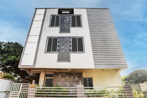 Bhubaneshwar Hotel | Super Townhouse Chandrasekharpur