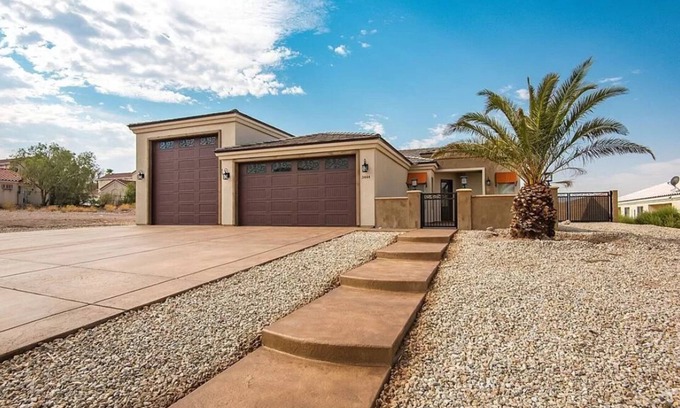 Sunridge Estates House | Superb 3-bedroom house in Bullhead City with WiFi family friendly