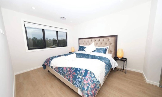 Box Hill House | Superb bnew 4 Bedroom House in Box Hill