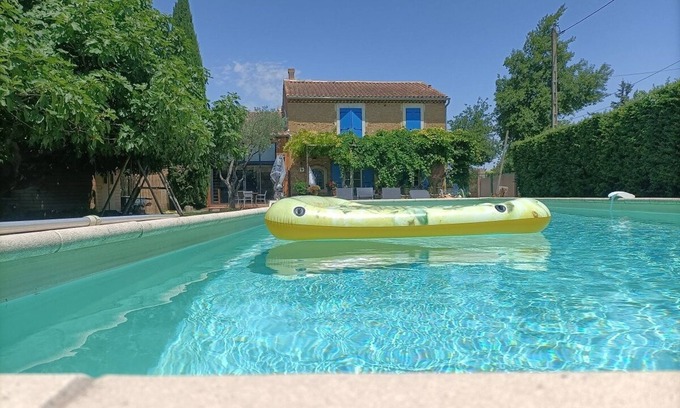 Entraigues-sur-la-Sorgue House | Superb apartment in the heart of Provence, near Avignon