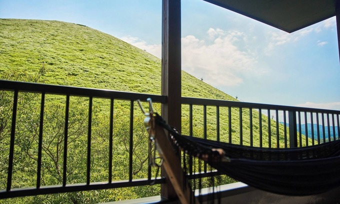 Futo House | Superb view Englishstyle lodge in front of Mt O/Ito Shizuoka