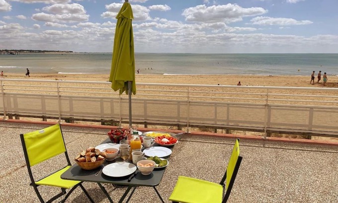 La Tranche-sur-Mer Apartment | Superbe appartement les pieds dans l'eau !