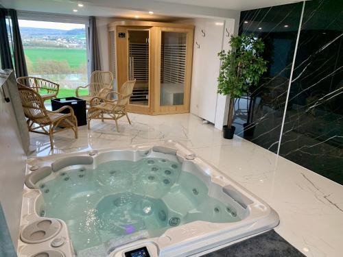 Vincelles Apartment | Superbe appartement avec spa privatif