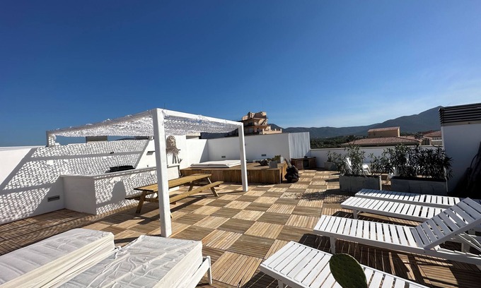 Santa Margarida Apartment | Superbe Appartement- Rooftop à Santa Margarita