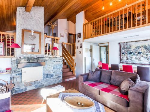 Bellentre Ski Chalet | Superbe chalet 10 pers avec terrasse, jardin et parking à 2 min des pistes – Montchavin - FR-1-329-87