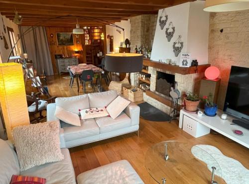 Le Plateau Apartment | Superbe Chalet au calme, jardin et parking près de Paris