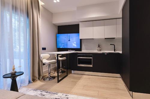 Olbia Apartment | Superior 1BR vacation Suite - Fully Equipped - Azulis2 - Garden - FREE Parking