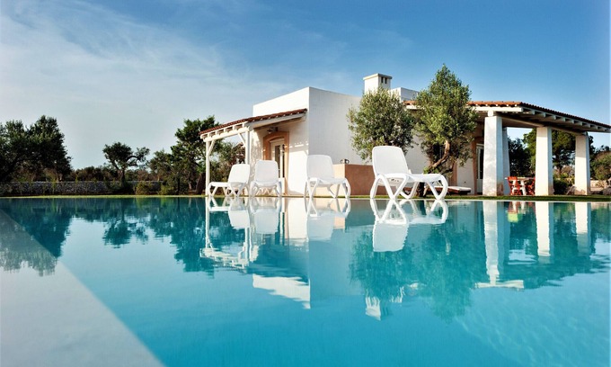 Salve Villa | Superior pool villa w/huge garden