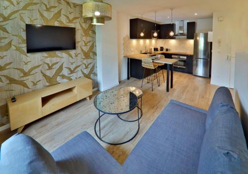 Notre-Dame du Mont Apartment | Suprenant T2 entièrement refait avec gout