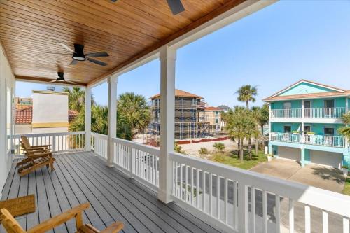 Navarre Beach House | Surf and Sound home