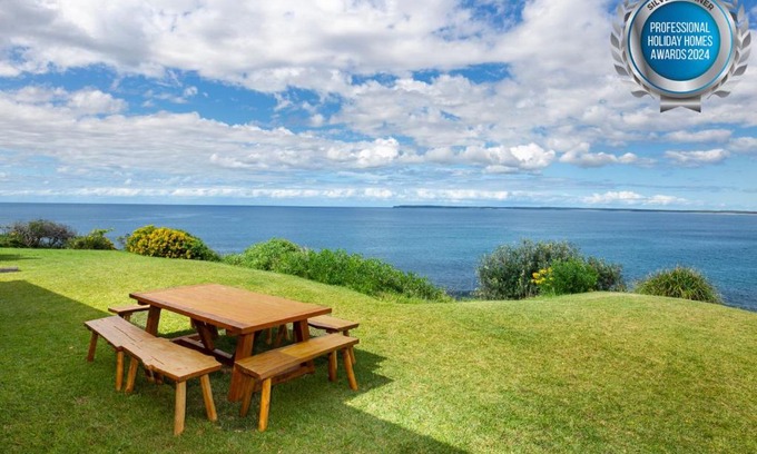 Culburra Beach House | Surfside 5 Mins Walk to Beach