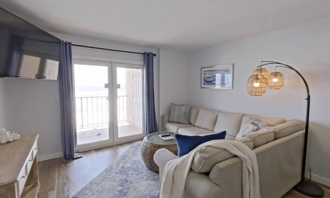Gulf Shores Condo | SurfSide Shores 1303