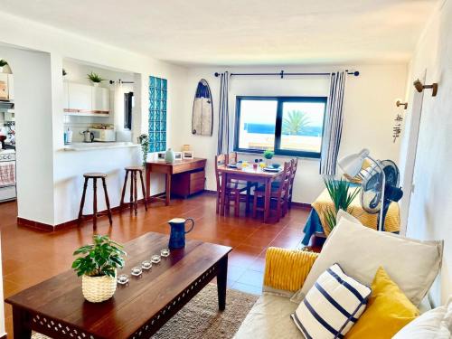 Cape Saint Vincent Apartment | Surfside Sunny Seaview Apartment with Balcony