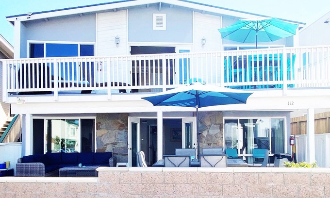 West Newport House | SurfView*7UnitsA/C*Park10Cars14Bikes4Washers7BBQs