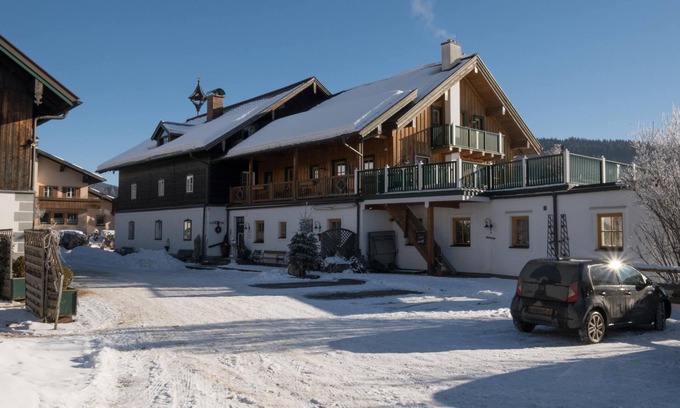 Flachau Apartment | Surprisingly spacious apartment in authentic farmhouse