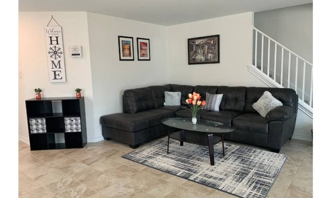West San Antonio House | SV Guest House- winter getaway