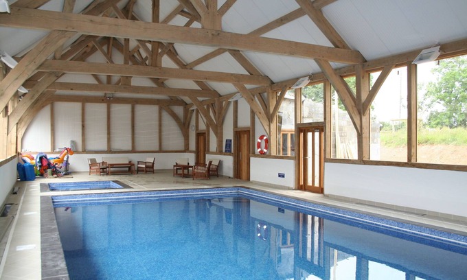 Washbourne Cottage | SWALLOWS REACH, pet friendly, luxury holiday cottage in Halwell