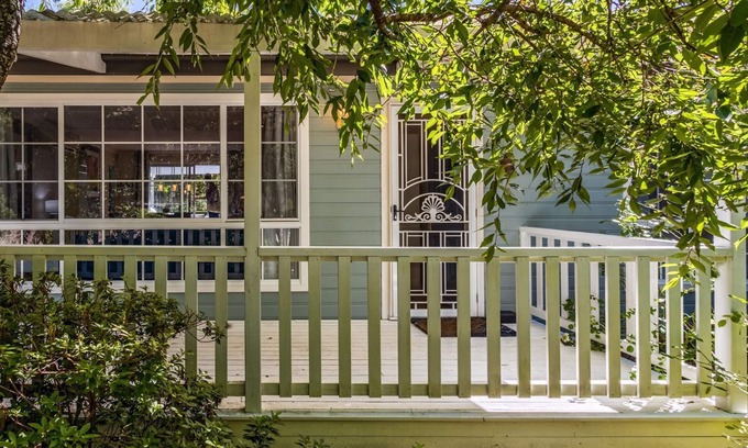 Mount Victoria House | Swanbrook - Stylish and Sophisticated