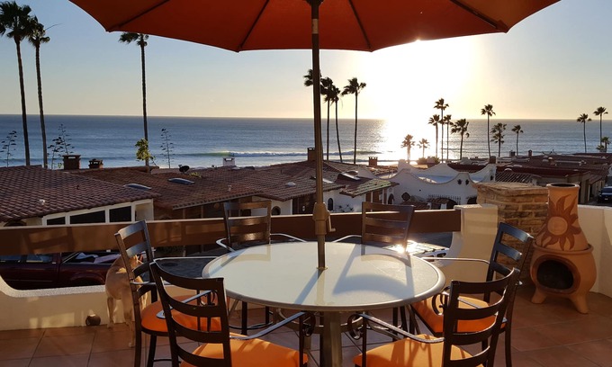 Las Gaviotas Cottage | Sweeping Ocean and Surf View, Closest to Beach, Best Floor plan, New Kitchen!