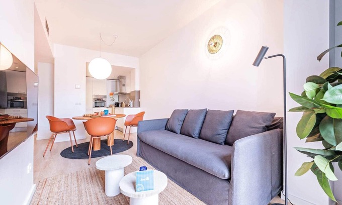 Dreta de l'Eixample Apartment | Sweett | Girona 302 - One Bedroom Apartment, Sleeps 4