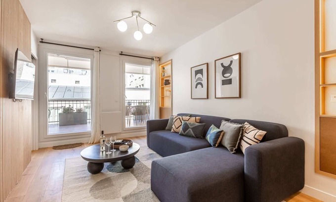 Montmartre Apartment | Sweett | Montmartre 1