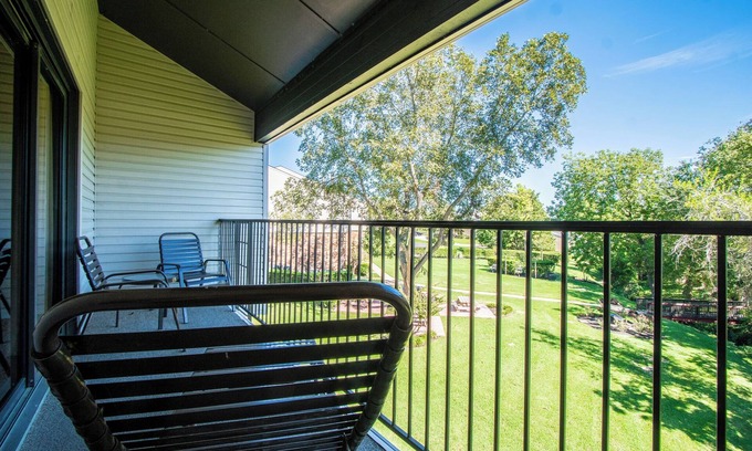 April Sound Apartment | Sweetwater at Lake Conroe