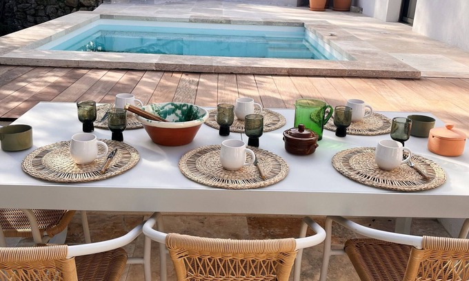 Rochefort-du-Gard House | Swimming pool, pétanque, siesta under the oak tree: Welcome to Maison Garrigue