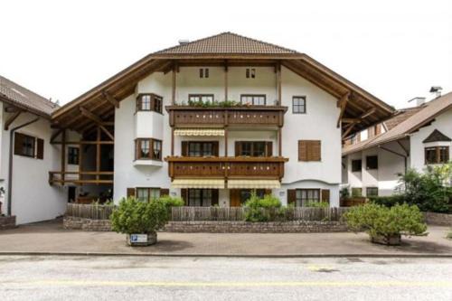 Riscone Apartment | Sylvester Apartment