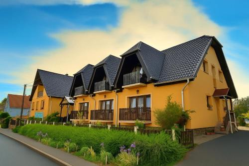 Buk House | Tóth Vendégház