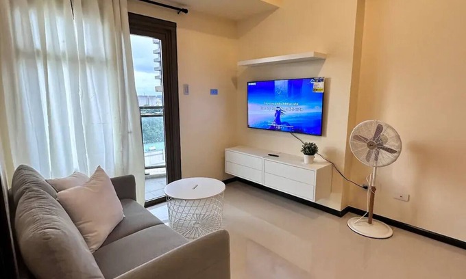 Pasay Apartment | T-Cozy Stay - Free Pool, Gymnn