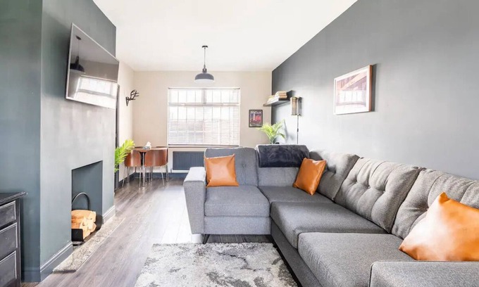 Wigan House | T’house in Wigan