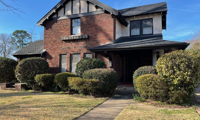 Druid City House | T-town Home - Historic Home Just a Short Walk to Campus - Downtown Tuscaloosa