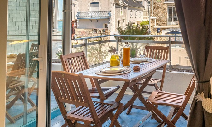 Larmor-Plage Apartment | T1 bis in Larmor-Plage, beach access, 4 pers, WiFi