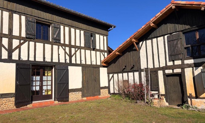 Uchacq-et-Parentis Apartment | T1 charme Landais à la ferme