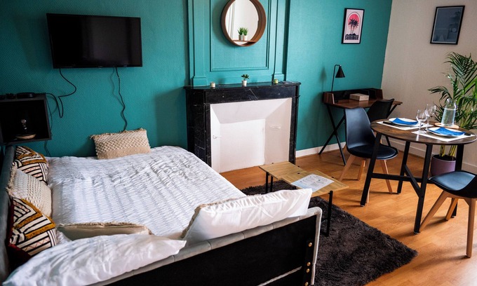 Saint-Marc Apartment | T1 downtown renovated