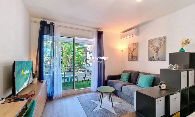 Saint-Denis Apartment | T1 – Studio Gabriel – close to the center of Saint-Denis