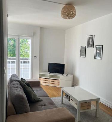 Charleville-Mezieres Apartment | T2 Bayard - Quartier Mézières - 1 chambre -1 terrasse