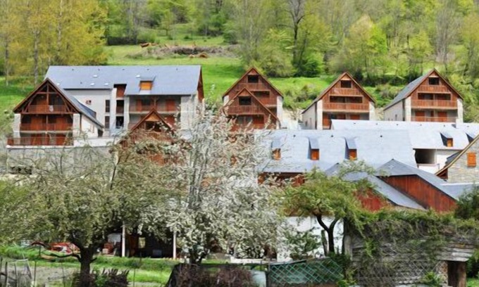Peyragudes Apartment | T2 Loudenvielle BALNEA Near Peyragudes and Val Louron sleeps 6.