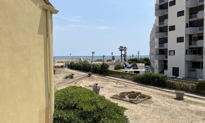 Le Barcares Apartment | T2 Mezzanine 6 pers, Terrasse, Barbecue, Près de la plage - FR-1-81-196