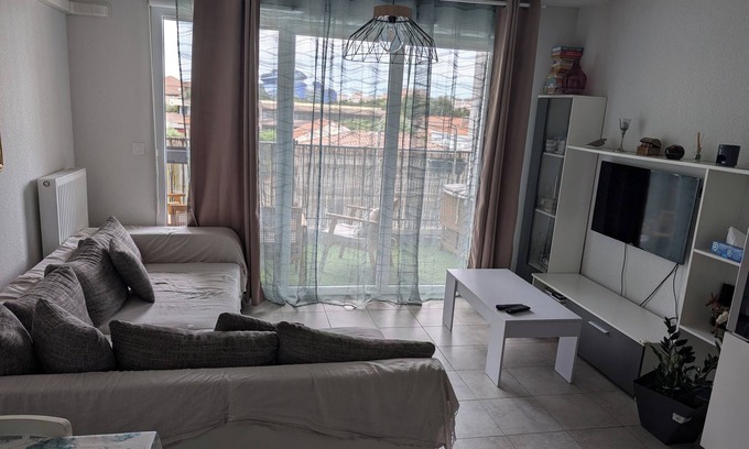 Saint-Just Apartment | T2 new, quiet area, near metro